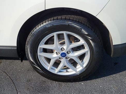Used 2022 Ford Edge SEL w/ Convenience Package AWD/4WD image 8