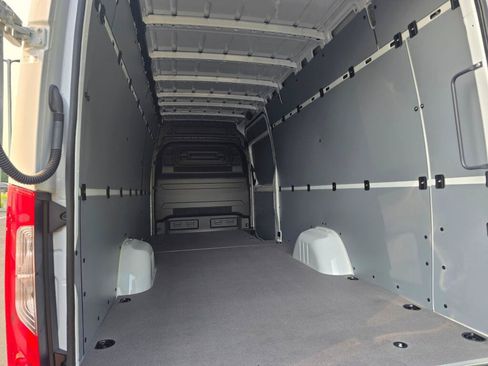New 2026 Mercedes-Benz Sprinter 2500 image 17