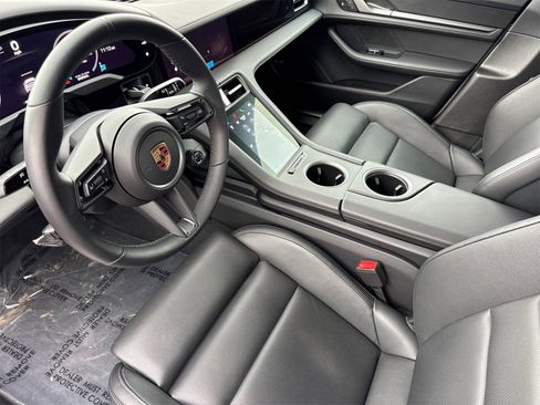 Used 2025 Porsche Taycan 4S image 4