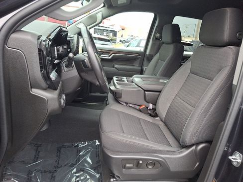 Used 2022 Chevrolet Silverado 1500 LT AWD/4WD image 13
