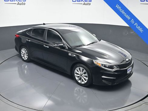 Used 2018 Kia Optima LX w/ 17" Alloy Wheels Package FWD image 45