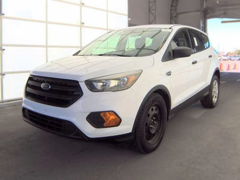 Used 2019 Ford Escape S FWD image 1