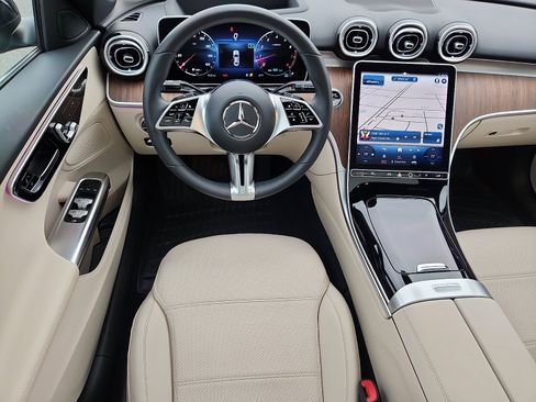 Used 2022 Mercedes-Benz C 300 4MATIC Sedan image 12