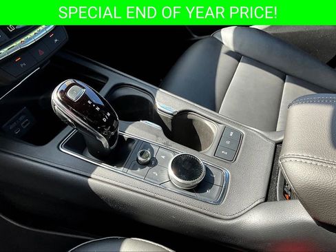 Used 2023 Cadillac XT4 Premium Luxury image 17