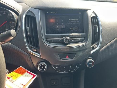 Used 2019 Chevrolet Cruze LS w/ LS Fleet Convenience Package image 11