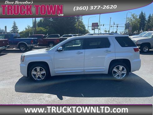 Used 2017 GMC Terrain Denali AWD/4WD image 2