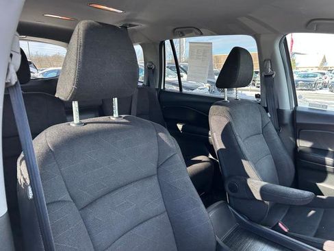 Used 2019 Honda Pilot EX image 32