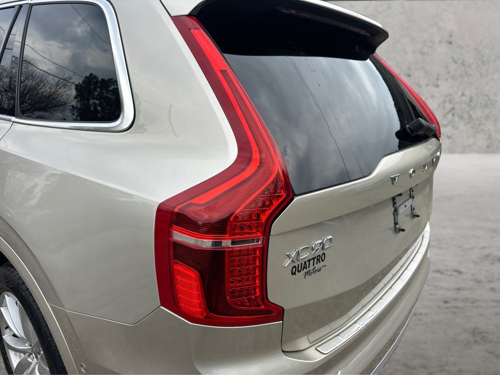 Used 2017 Volvo XC90 T6 Momentum w/ Vision Package AWD/4WD image 21