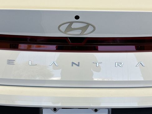 New 2026 Hyundai Elantra SE w/ Cargo Package image 20