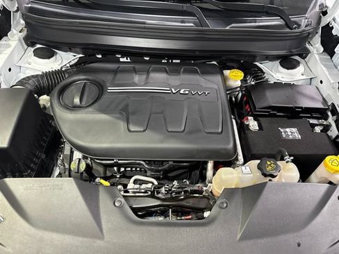 Used 2022 Jeep Cherokee Trailhawk w/ Sound & Nav Group AWD/4WD image 9