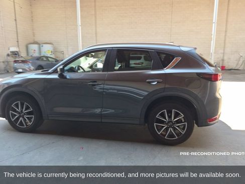 Used 2018 MAZDA CX-5 Touring w/ Preferred Equipment Package FWD image 9
