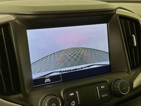 Used 2024 GMC Terrain SLT FWD image 19