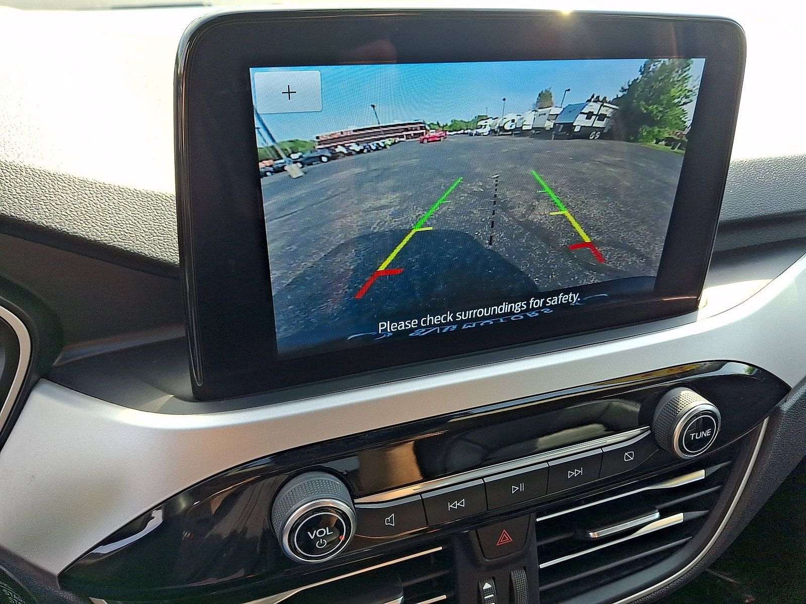 Used 2020 Ford Escape SE FWD image 15