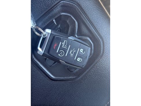 Used 2023 RAM 1500 Laramie AWD/4WD image 37