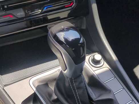 Used 2025 Volkswagen Jetta Sport FWD image 19