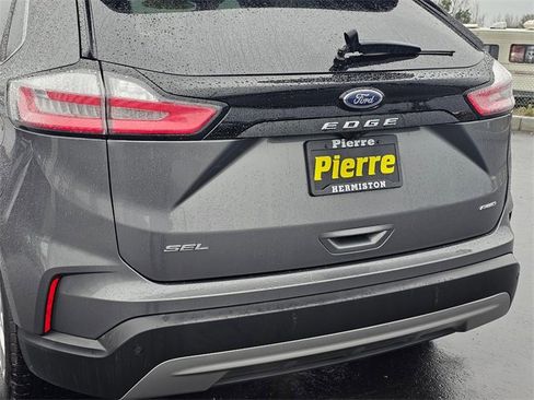Used 2024 Ford Edge SEL image 7