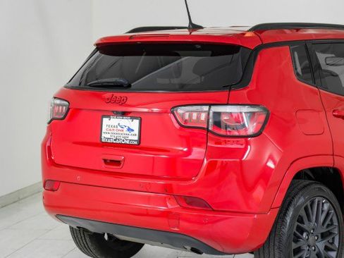 Used 2023 Jeep Compass Limited image 65