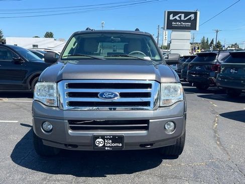 Used 2014 Ford Expedition XLT AWD/4WD image 6