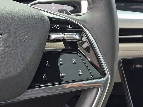Certified 2025 Cadillac Escalade Sport w/ Touring Package AWD/4WD image 21