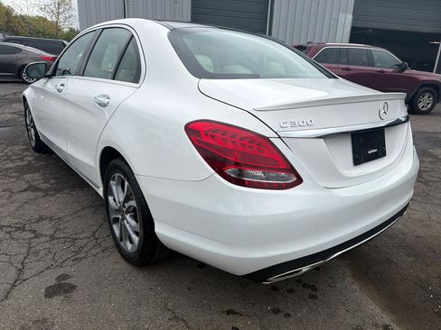 Used 2018 Mercedes-Benz C 300 4MATIC Sedan image 5