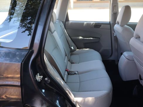 Used 2011 Subaru Forester 2.5X w/ Popular Equipment Group 1A AWD/4WD image 21