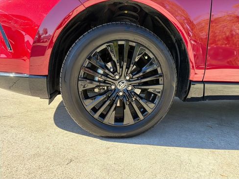 Used 2024 Toyota Venza Nightshade image 11