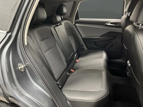 Used 2022 Volkswagen Taos SE w/ IQ.Drive SE Package image 29