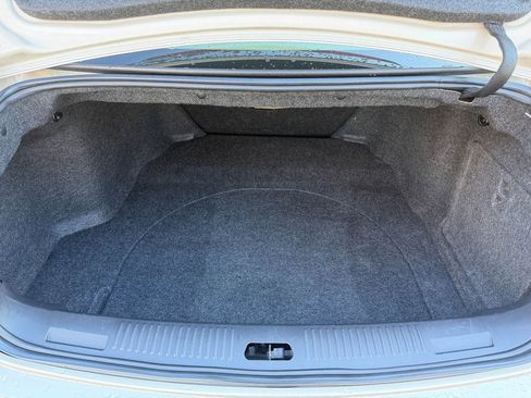 Used 2008 Cadillac CTS 3.6 w/ Wood Trim Package image 18