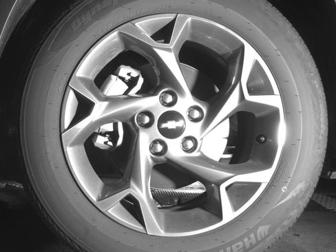 Used 2025 Chevrolet Trax LT image 12