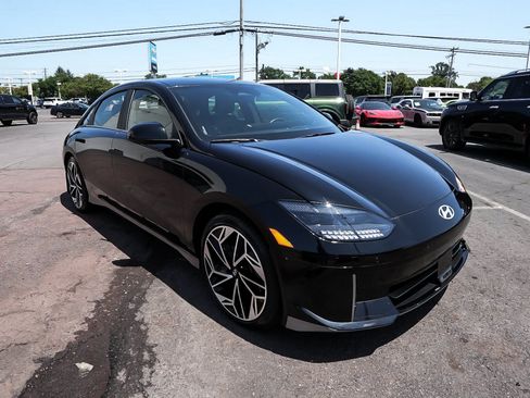 Used 2024 Hyundai Ioniq 6 SEL AWD/4WD image 3