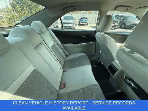 Used 2014 Toyota Camry LE image 3