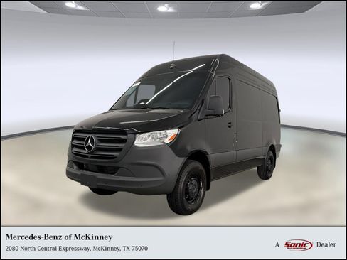 Used 2025 Mercedes-Benz Sprinter 2500 image 1