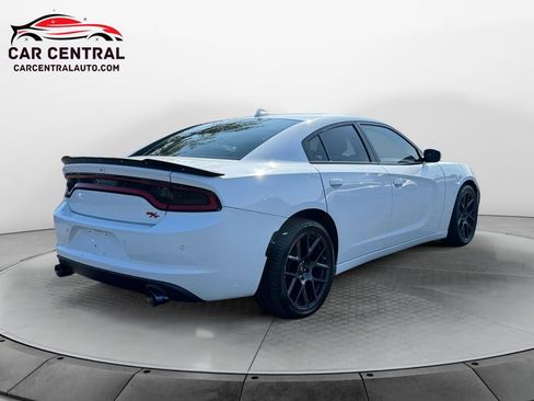 Used 2016 Dodge Charger R/T image 5