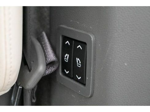 Used 2022 Cadillac XT6 Premium Luxury w/ Technology Package image 28