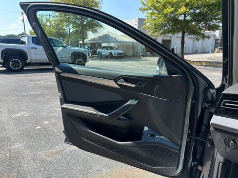 Used 2025 Volkswagen Jetta SE image 20