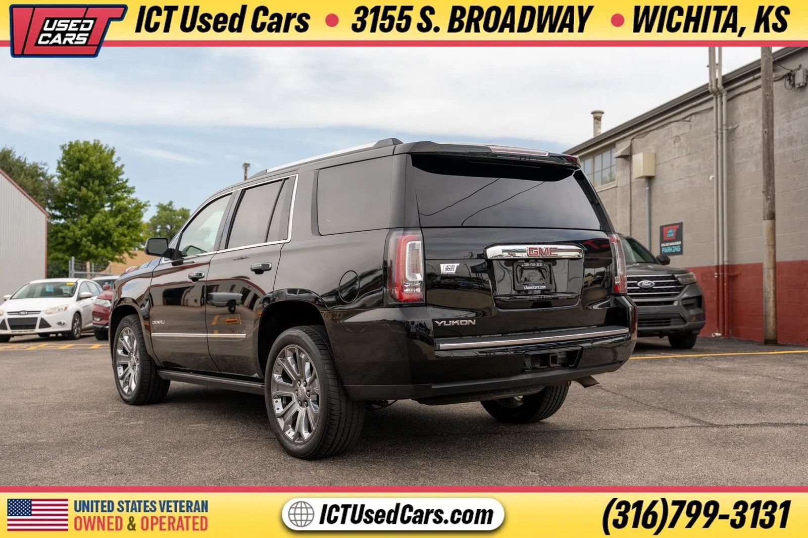 Used 2015 GMC Yukon Denali w/ Premium Package AWD/4WD image 3