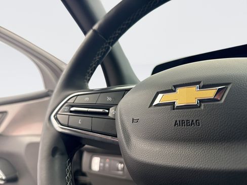 Used 2024 Chevrolet Traverse LS FWD image 18