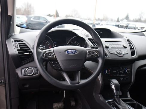 Used 2018 Ford Escape SE image 12