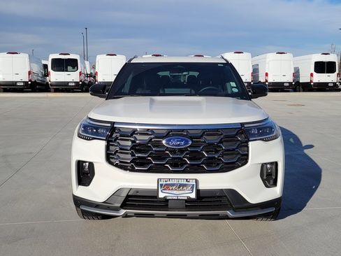 New 2026 Ford Explorer Platinum w/ LUX Leather Package image 5