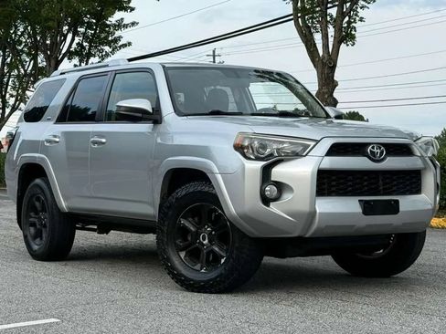 Used 2015 Toyota 4Runner SR5 RWD image 1