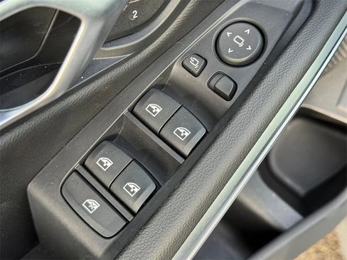 Used 2025 BMW 330i xDrive Sedan image 21