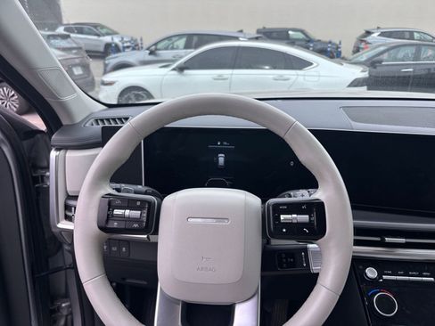 Used 2025 Hyundai Santa Fe SEL image 37