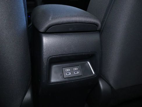 Used 2023 Toyota Corolla LE image 18