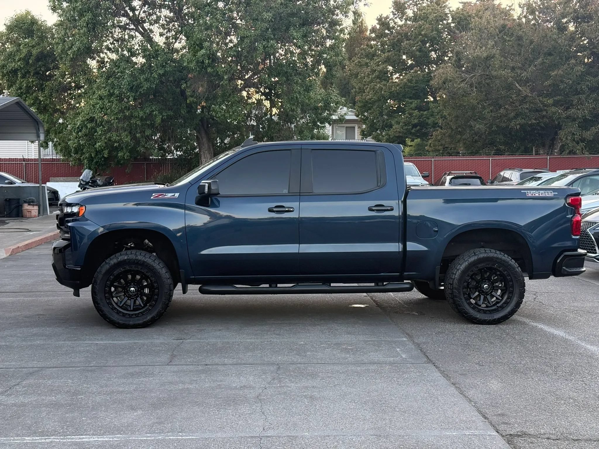 Used 2020 Chevrolet Silverado 1500 LT Trail Boss AWD/4WD image 3