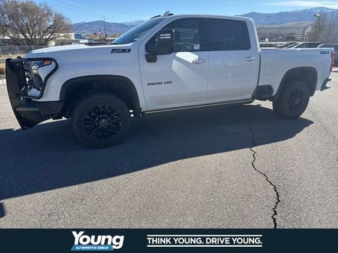 Used 2025 Chevrolet Silverado 3500 LTZ w/ LTZ Plus Package AWD/4WD image 2