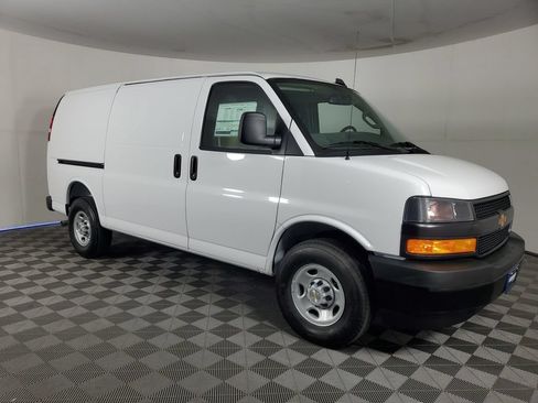 New 2026 Chevrolet Express 2500 w/ Driver Convenience Package RWD image 3