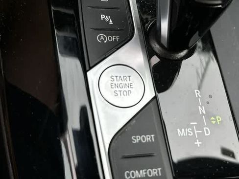 Used 2023 BMW X3 xDrive30i w/ Premium Package AWD/4WD image 11