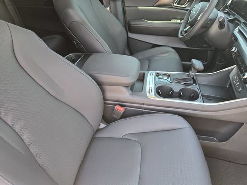 New 2026 Kia Carnival SX Prestige FWD image 11