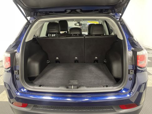 Used 2020 Jeep Compass Latitude image 18