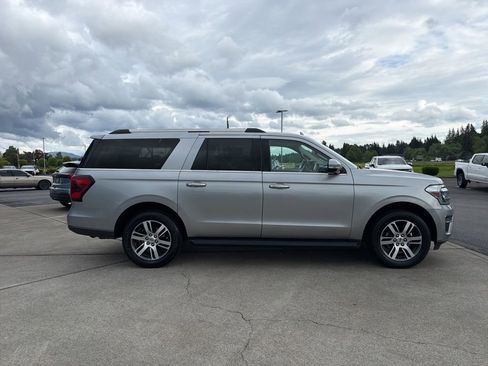 Used 2024 Ford Expedition Max Limited AWD/4WD image 5